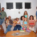 2007 -  с семьей (внучка Сарита,сын Леня, внук Давид, Борис, внук Элик, жена Рита, племянница Лена с дочерьми Полли и Беккой, невестки Инна и Мария) 